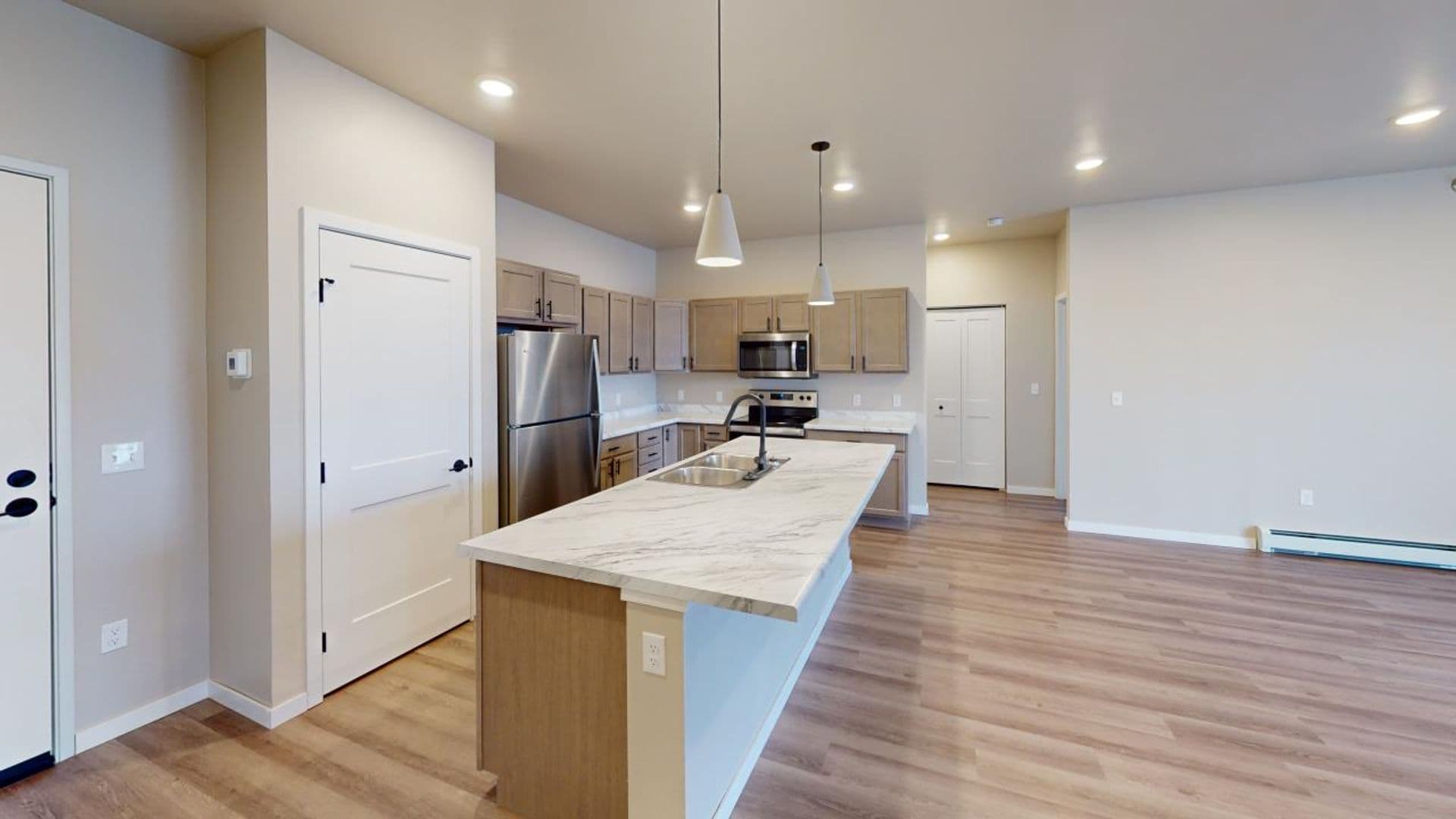 Watertown Apartment: 1631 4th Street NE