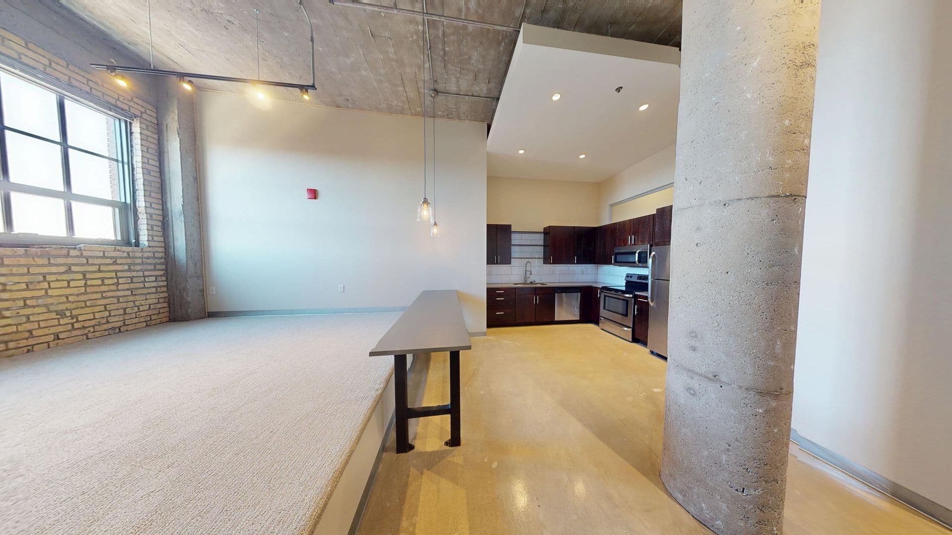 Minneapolis Apartment: 607 Washington Ave N