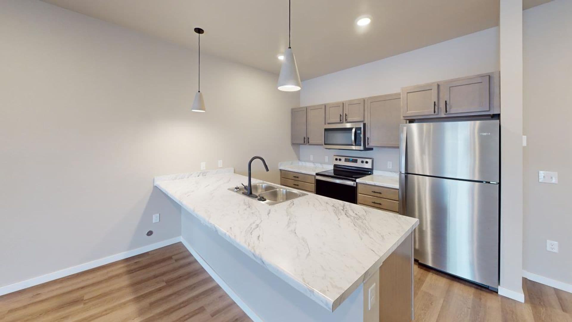 Watertown Apartment: 1631 4th Street NE