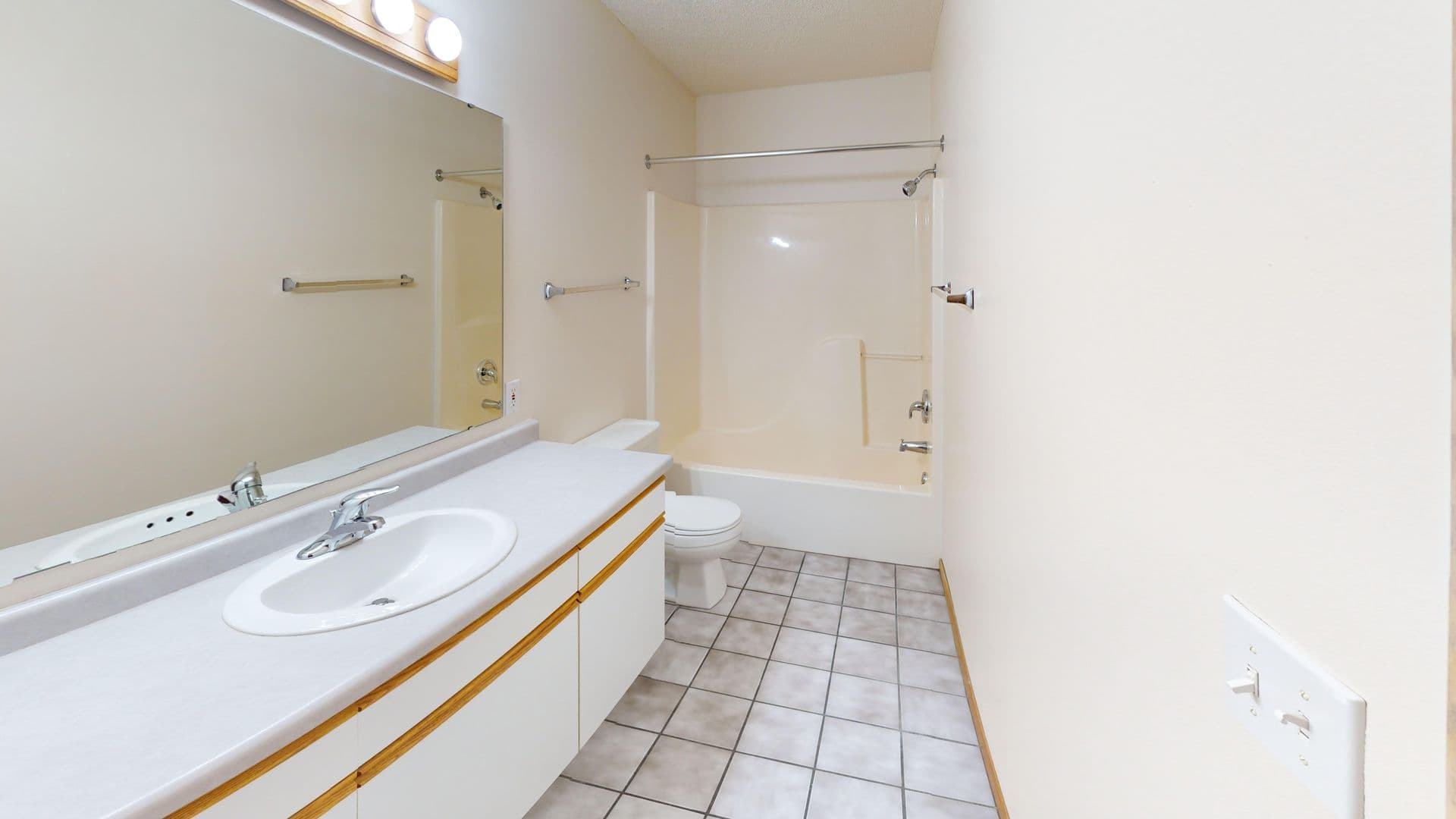 Fargo Apartment: 3001 34th Ave S