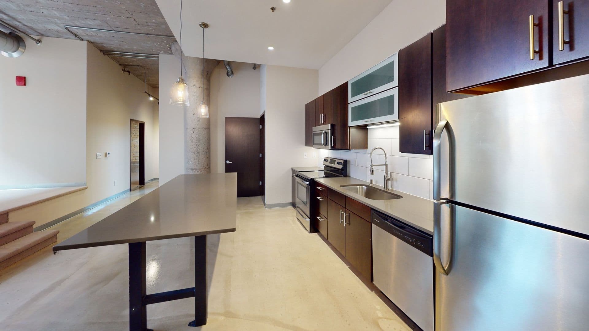 Minneapolis Apartment: 607 Washington Ave N