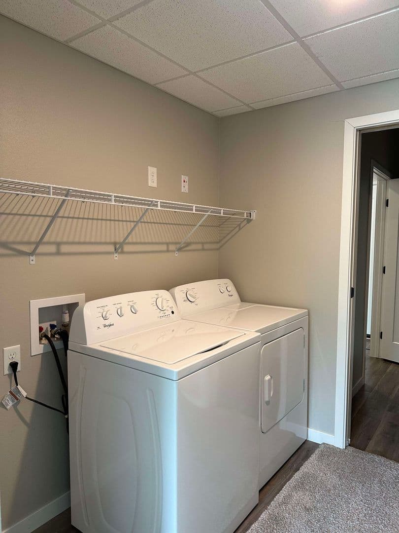 Fargo Apartment: 719 7th Street N