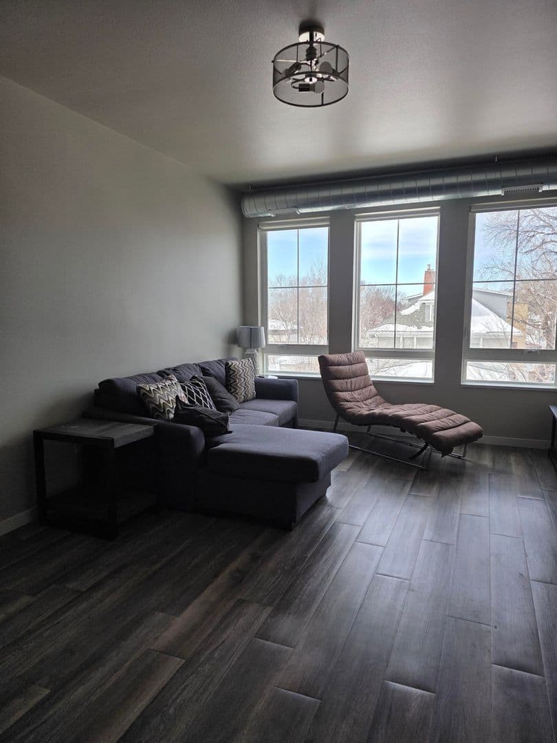Fargo Apartment: 719 7th Street N