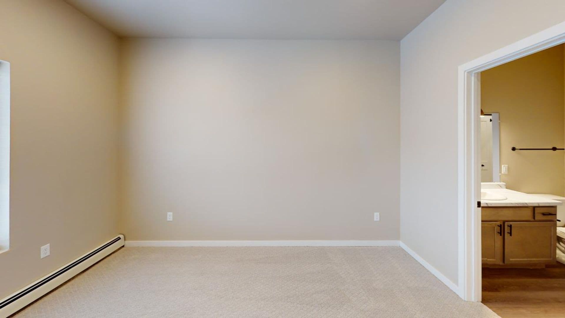Watertown Apartment: 1631 4th Street NE
