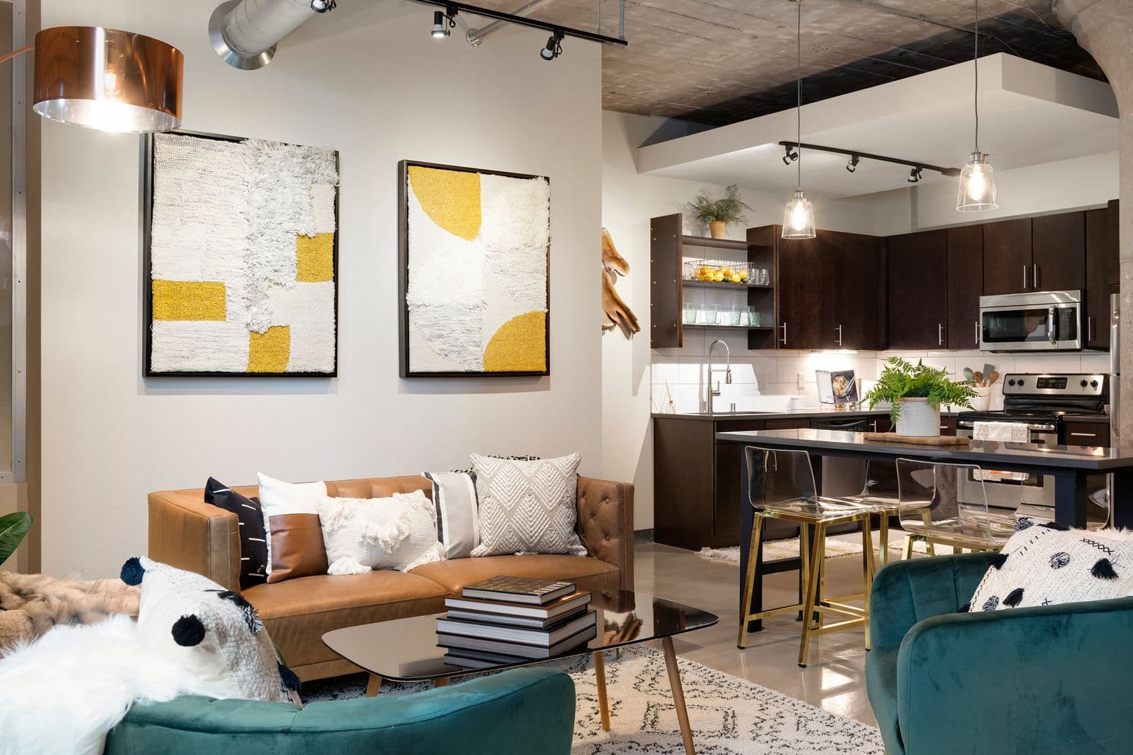Minneapolis Apartment: 607 Washington Ave N