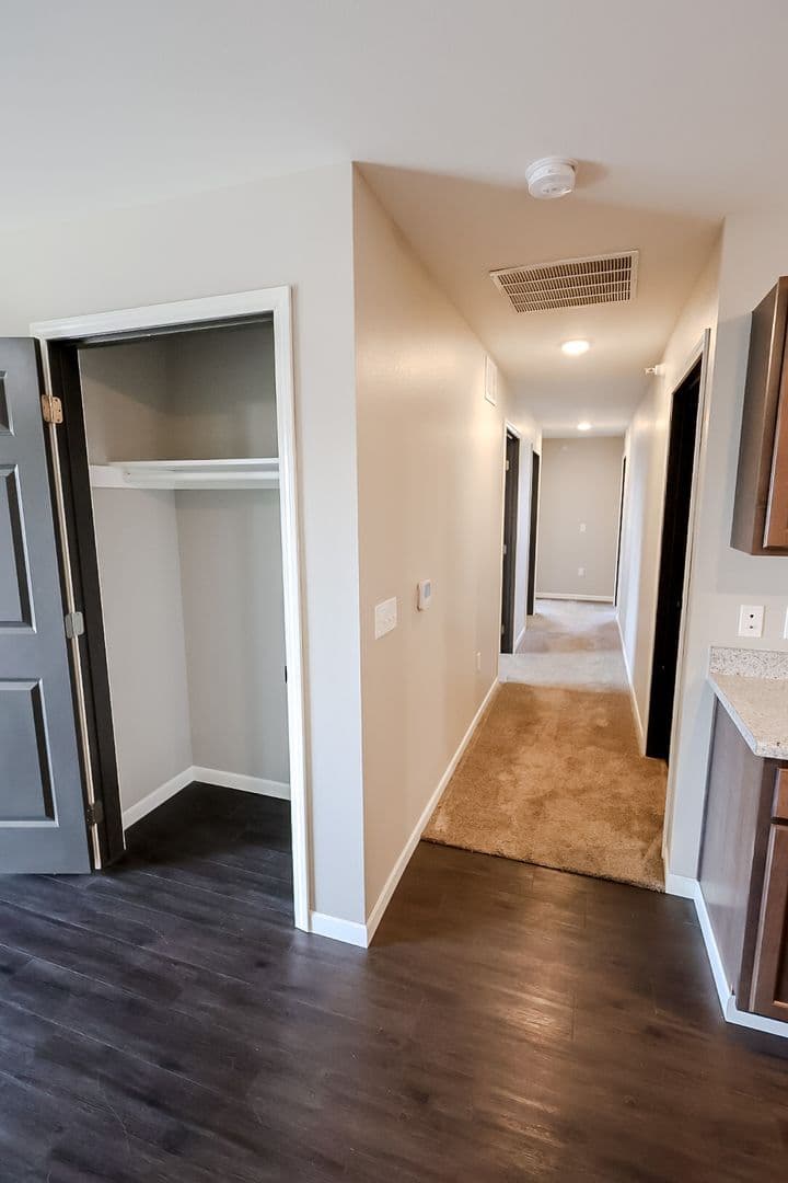 Sioux Falls Apartment: 3600 S Grand Slam Ave