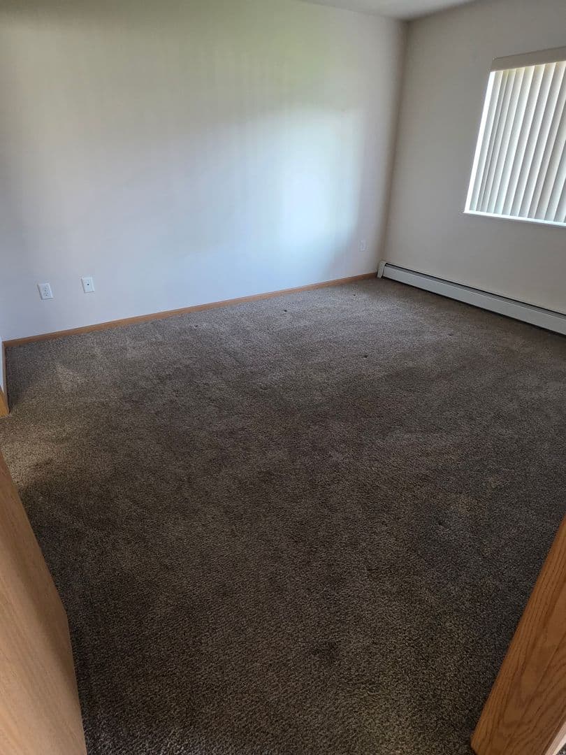 Fargo Apartment: 2055 Dakota Dr N