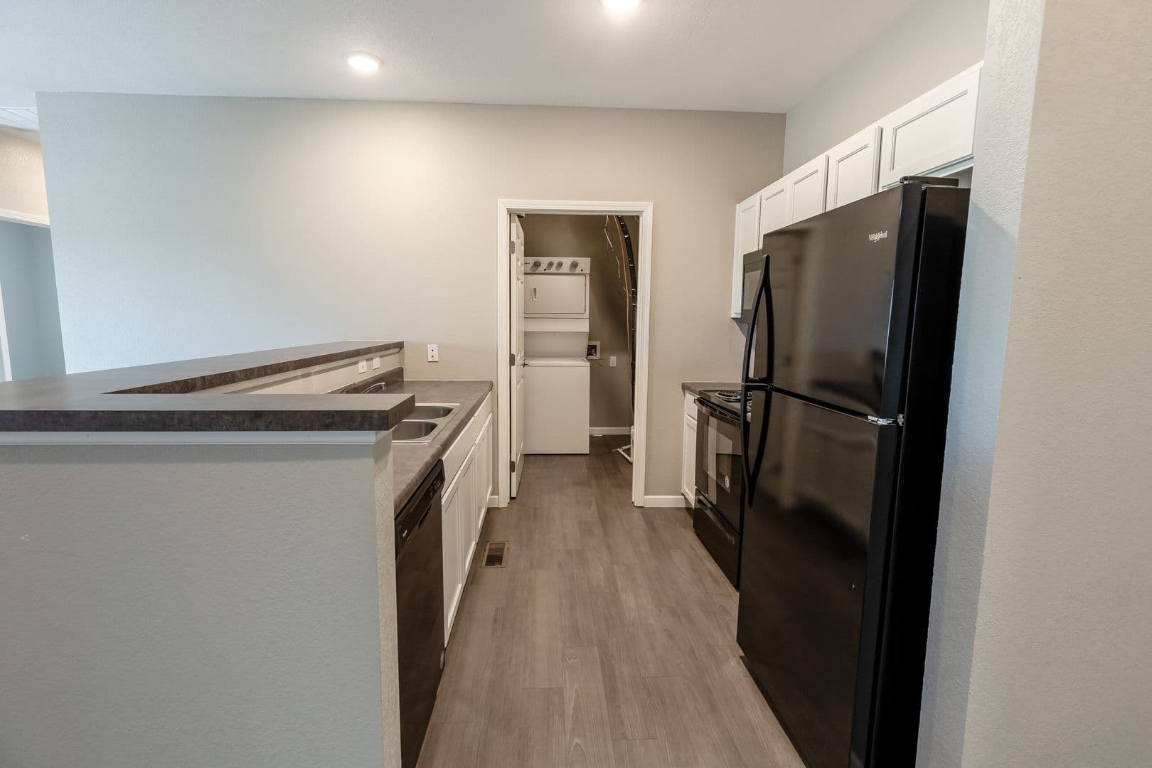 Sioux Falls Apartment: 3600 S Grand Slam Ave