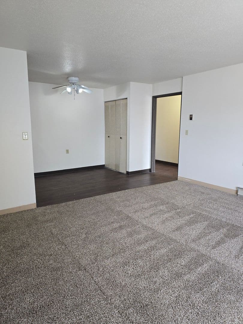 Fargo Apartment: 1502 Dakota Dr N