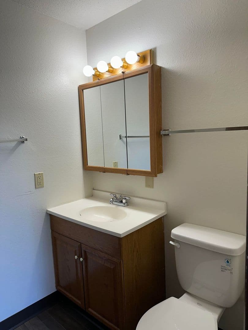 Fargo Apartment: 1502 Dakota Dr N