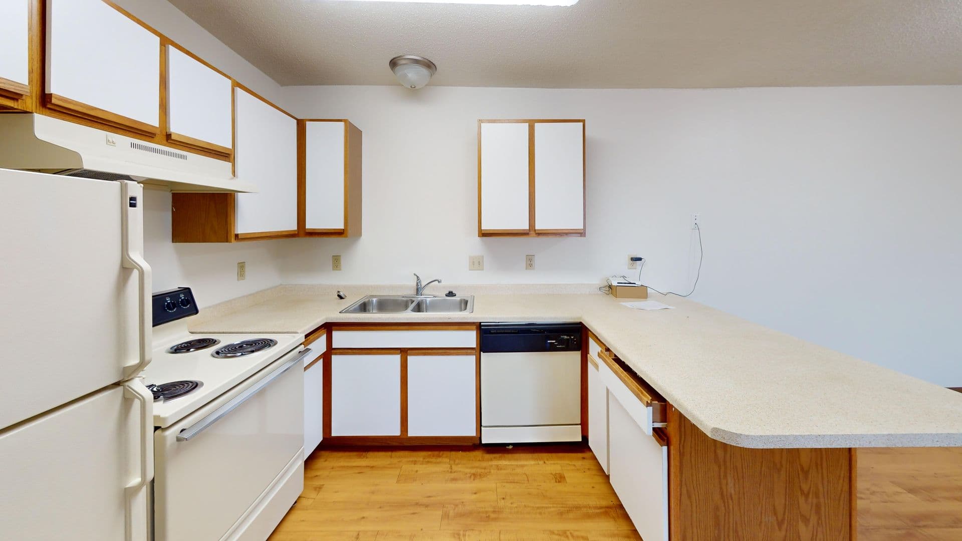 Fargo Apartment: 1704-1736 Dakota Dr. N.