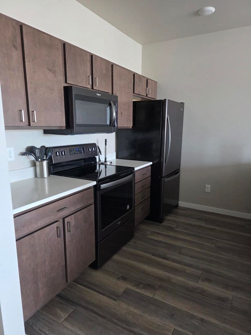 Fargo Apartment: 719 7th Street N