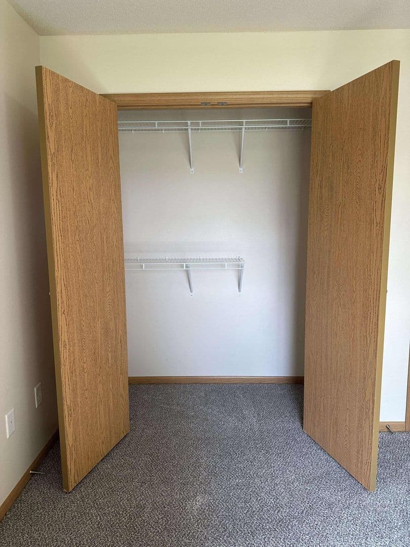 Fargo Apartment: 2055 Dakota Dr N