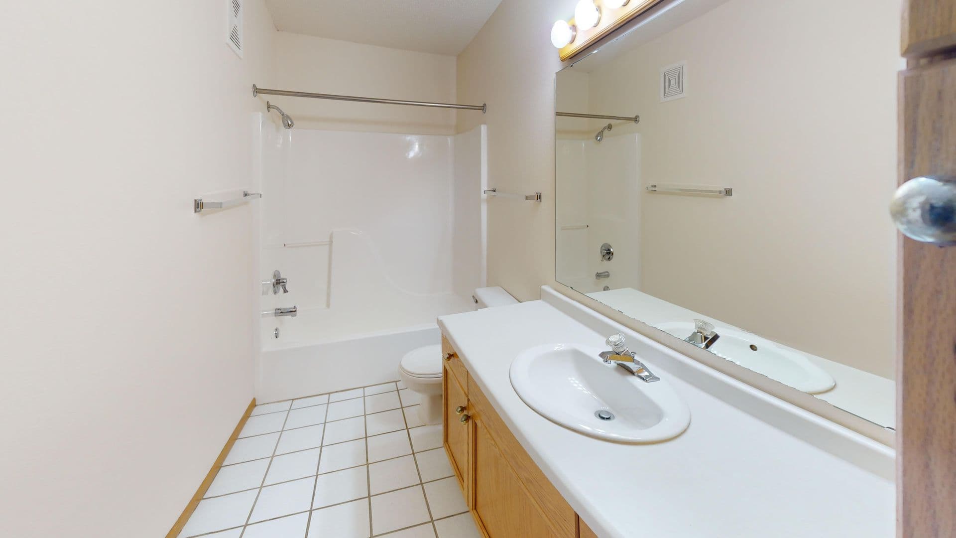Fargo Apartment: 3001 34th Ave S
