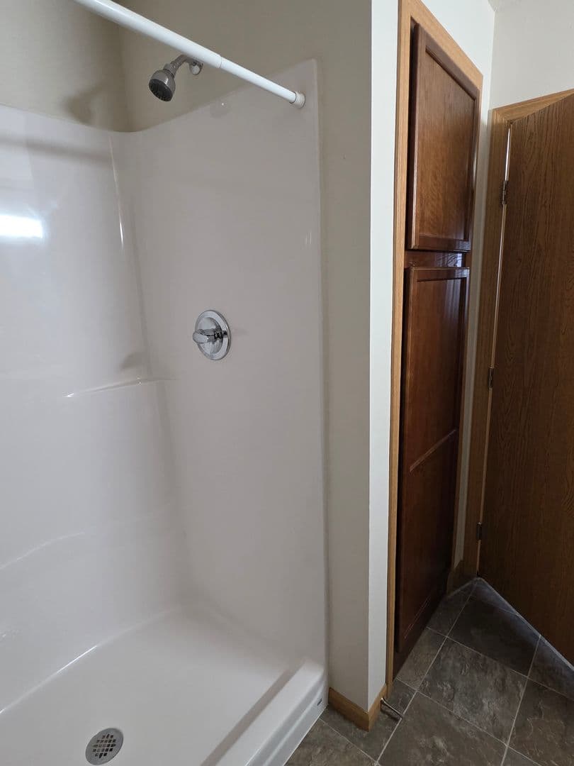 Fargo Apartment: 2055 Dakota Dr N