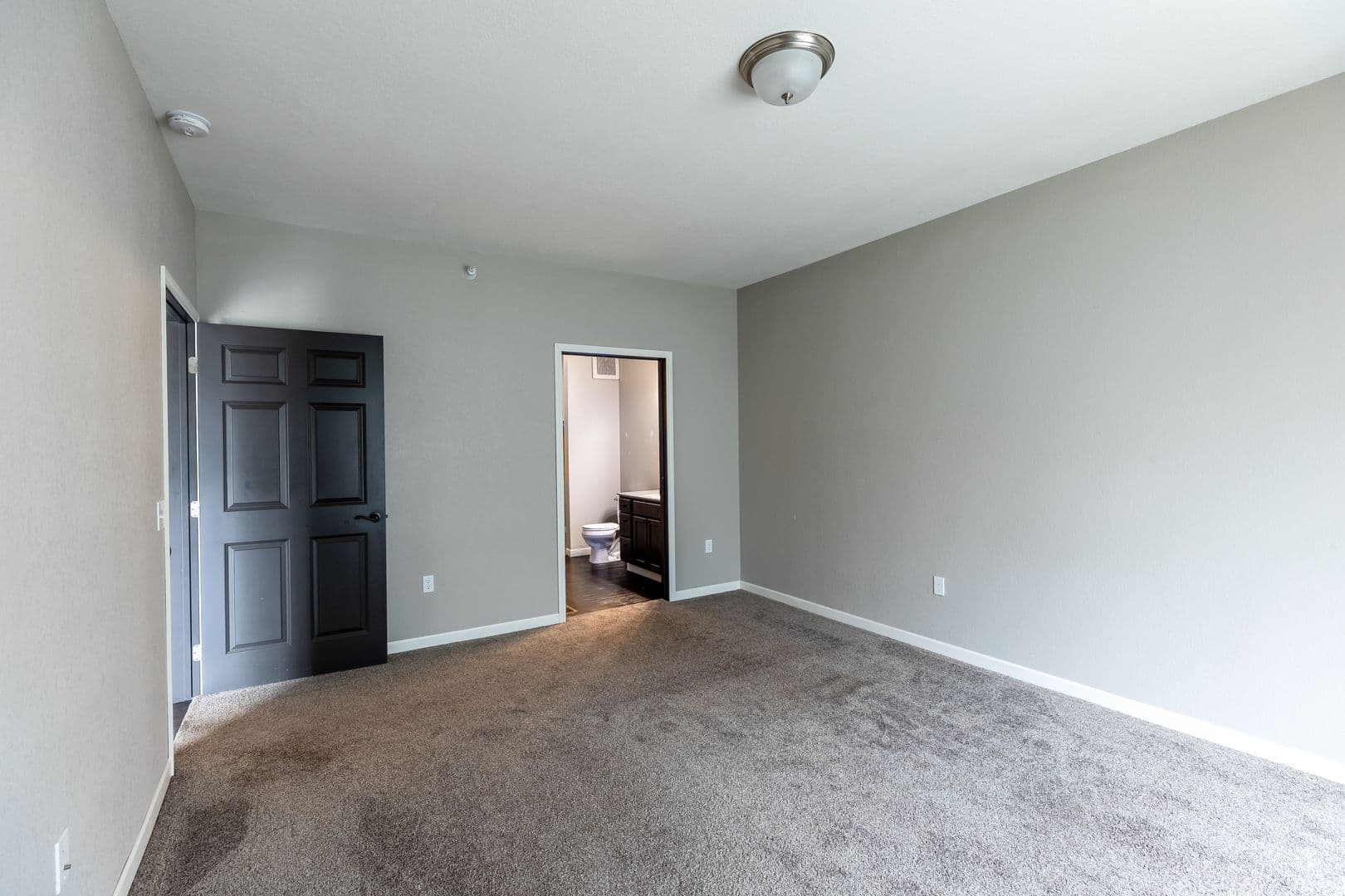 Sioux Falls Apartment: 3600 S Grand Slam Ave