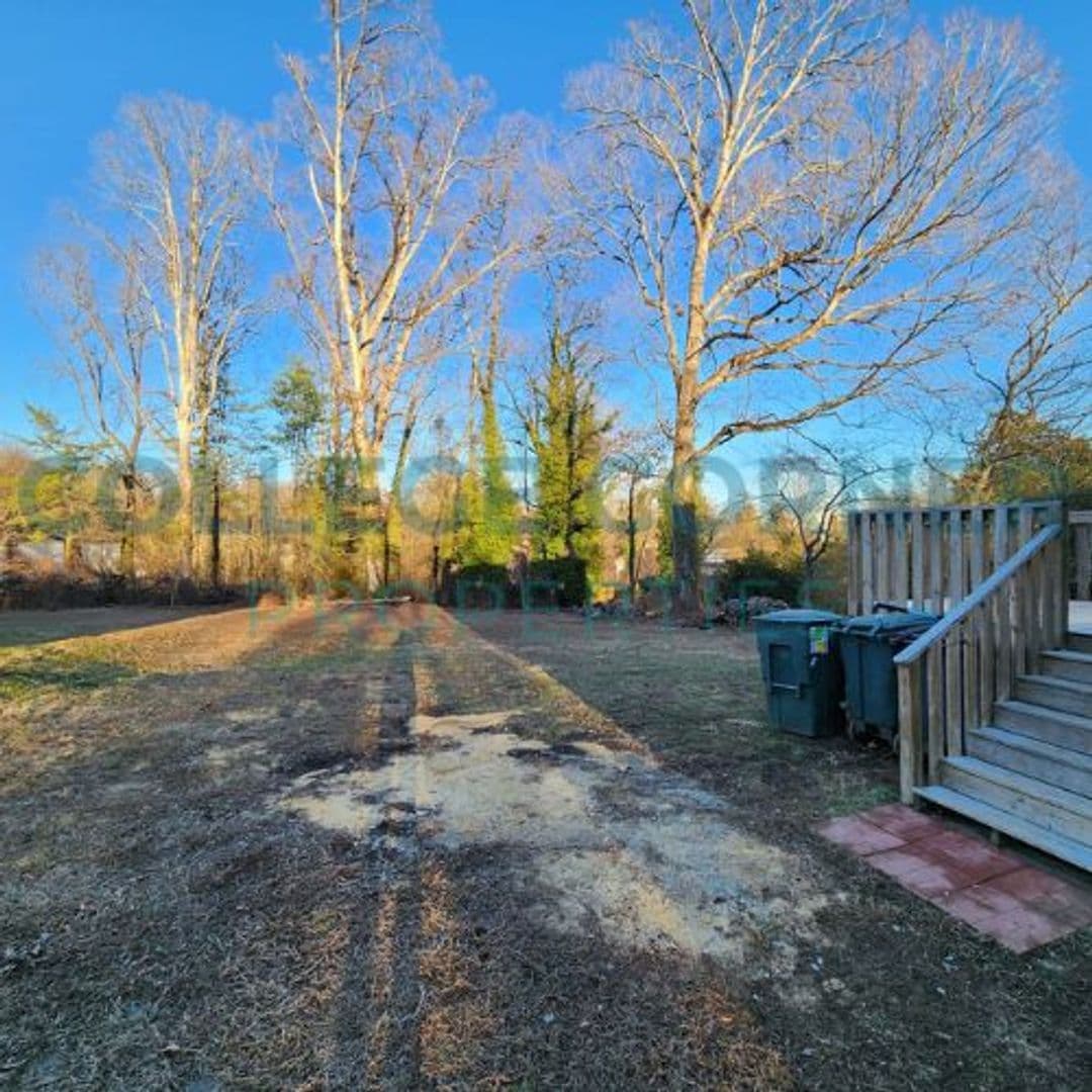 Winston-Salem House: 1231 Brookwood Drive