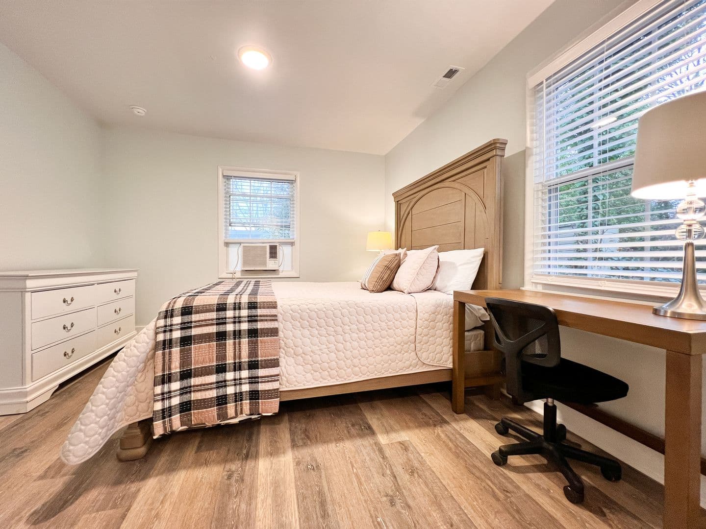 Winston Salem House: 1226 Brookwood Drive