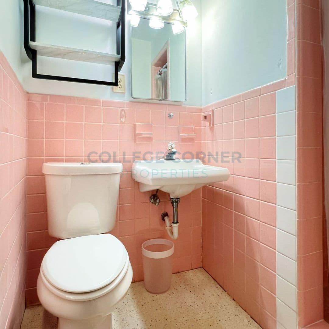 Winston Salem House: 146 Rosedale Circle