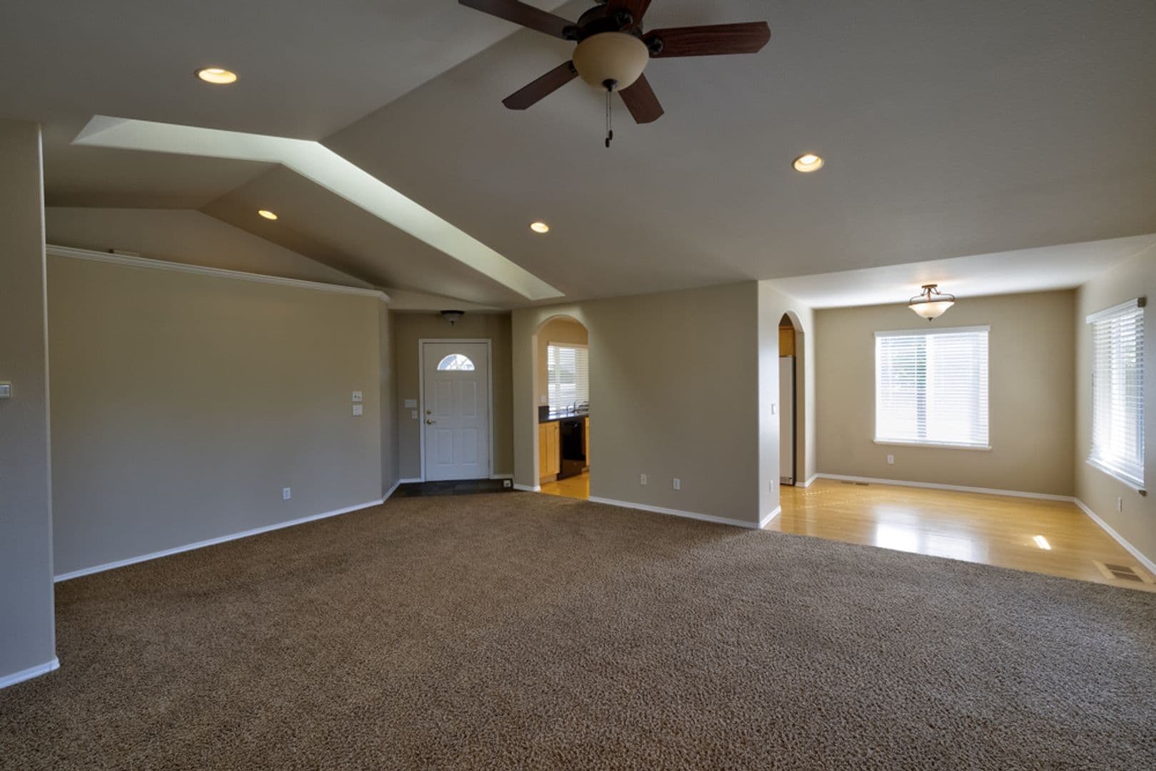 Bend House: 1305 NE Tucson Way