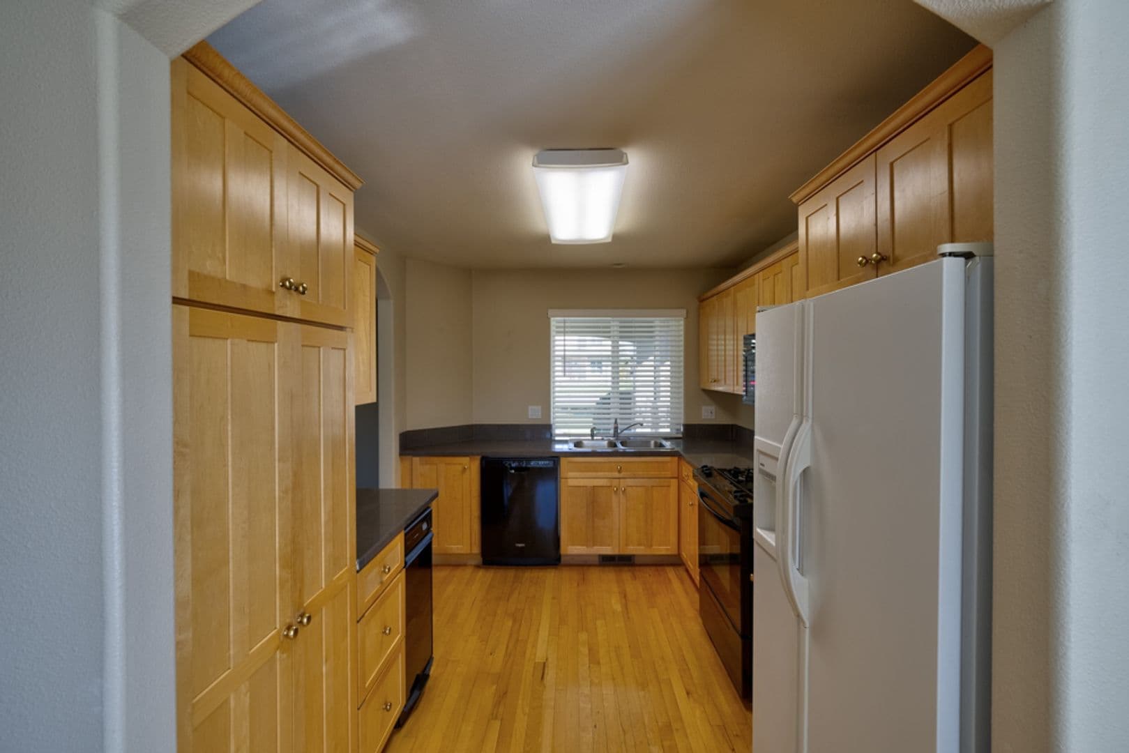 Bend House: 1305 NE Tucson Way