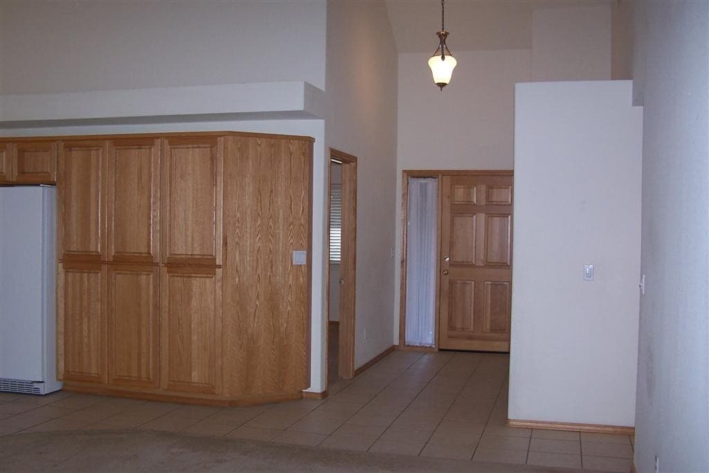 Bend House: 19910 Antler Point
