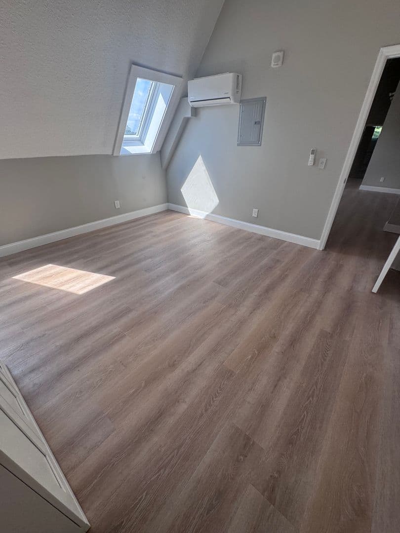 Somersworth Apartment: 396 High Street