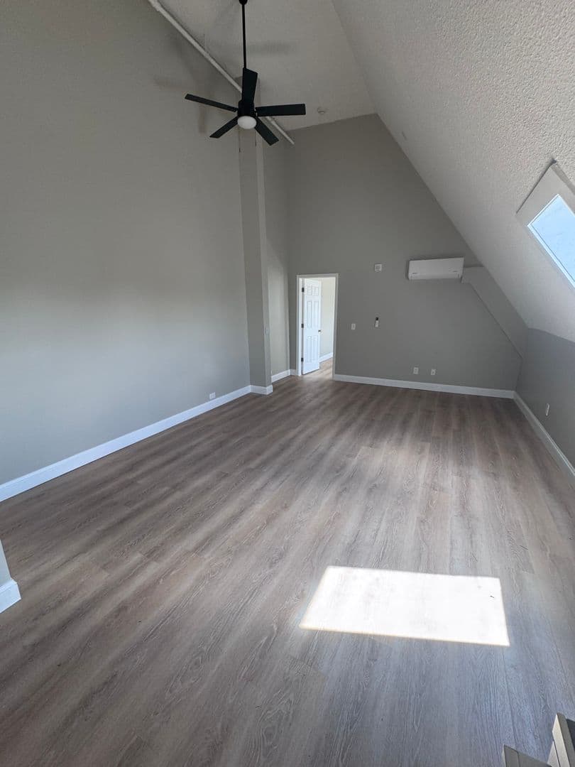Somersworth Apartment: 396 High Street