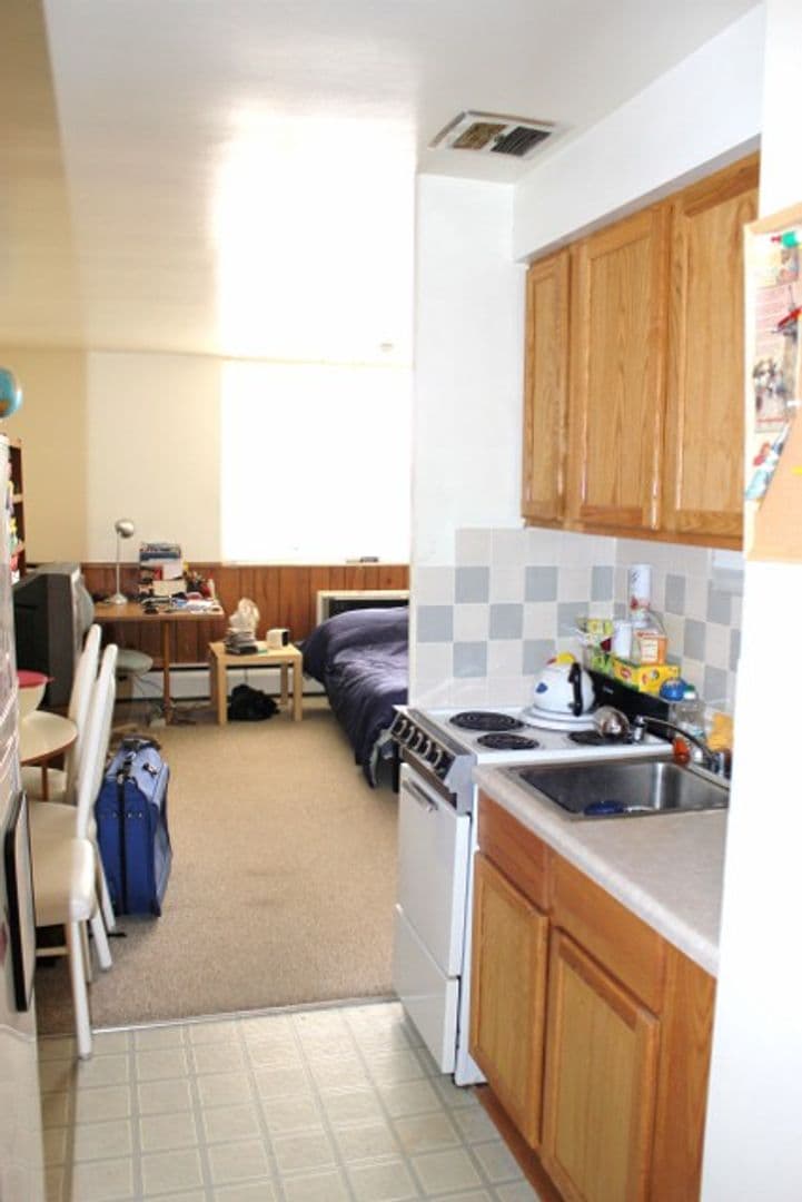 Madison Apartment: 1308 Spring Street