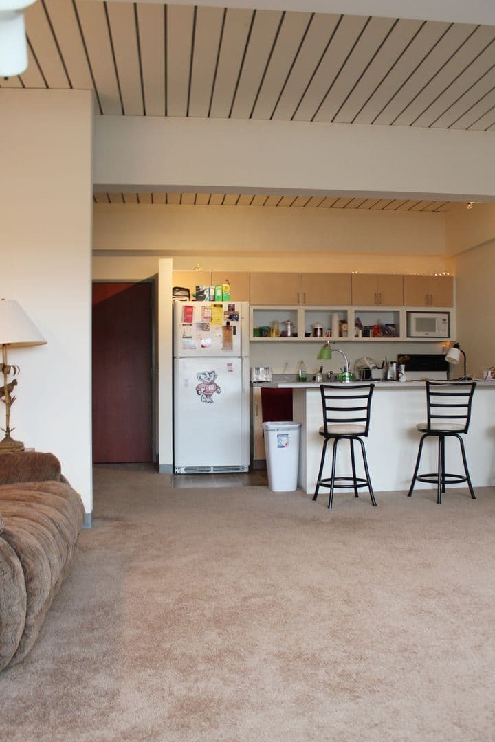 Madison Apartment: 45 N Randall Avenue