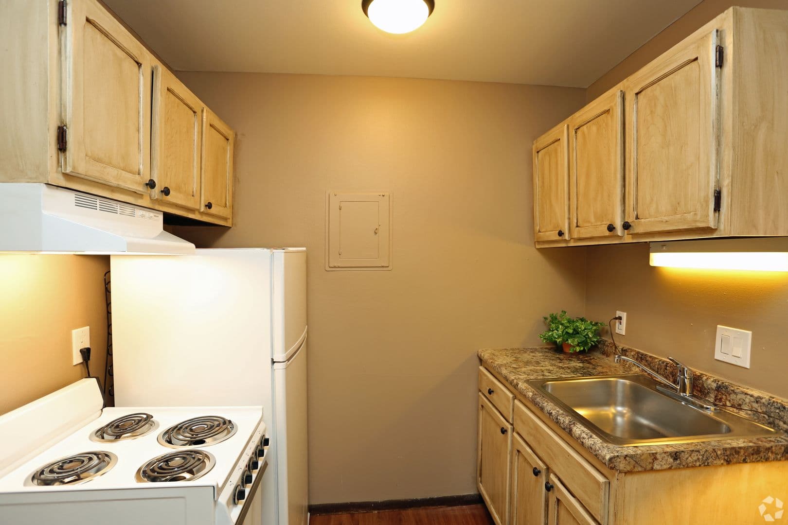 Madison Apartment: 2130 University Avenue