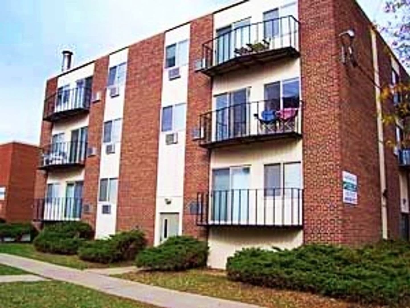 Madison Apartment: 102 N Orchard Street