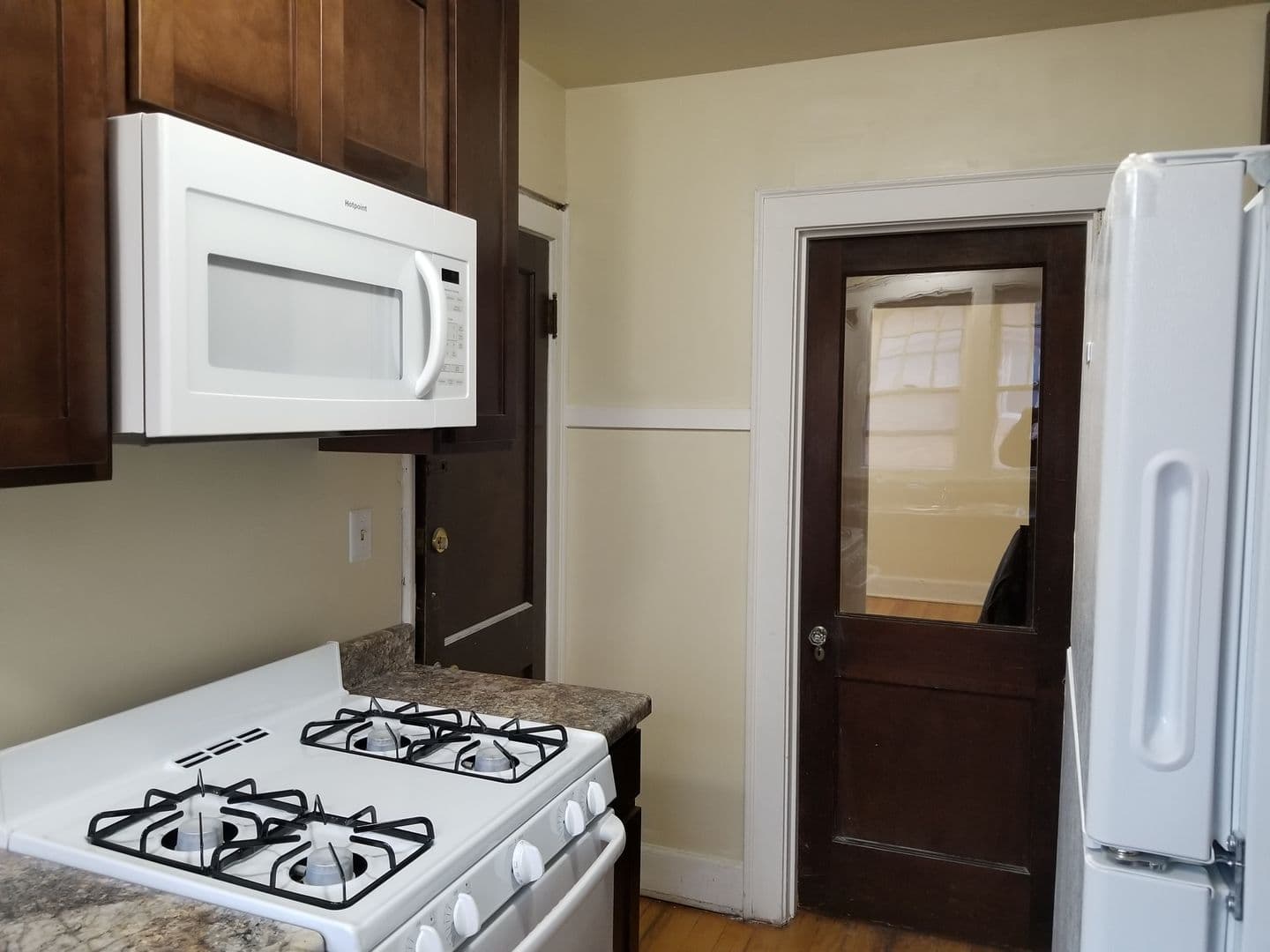 Madison Apartment: 2009-2011 University Avenue