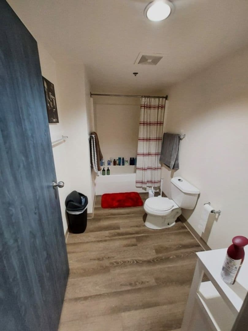 Madison Apartment: 45 N Randall Avenue