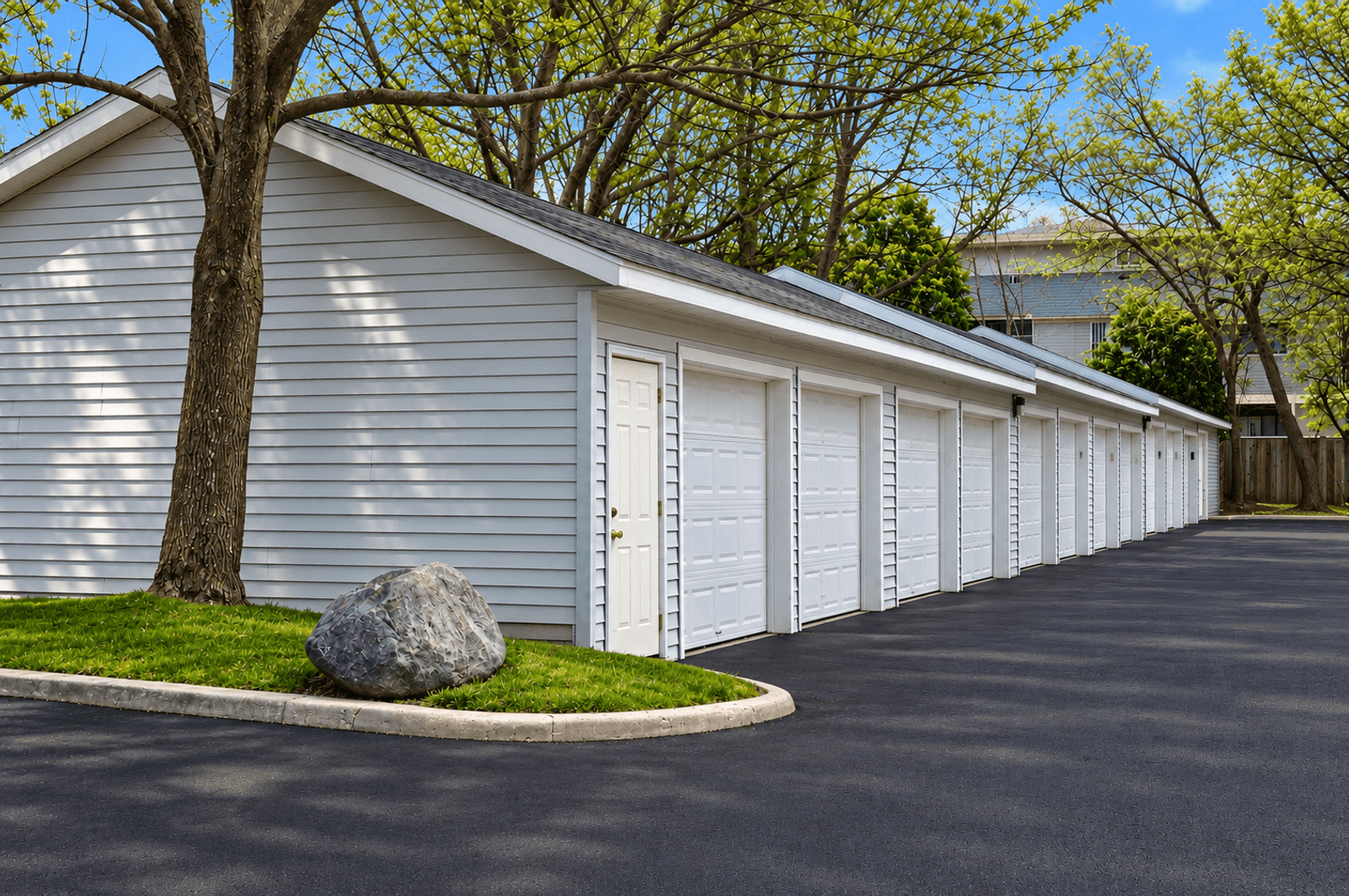 Madison Apartment: 1617 Troy Dr