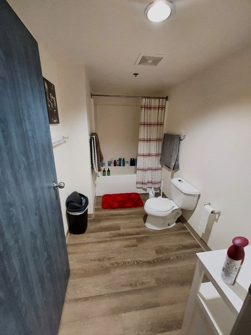 Madison Apartment: 45 N Randall Avenue