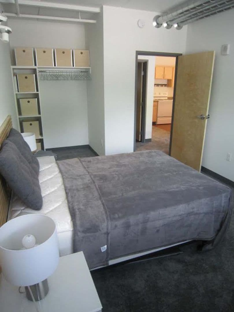 Madison Apartment: 1216 Spring Street