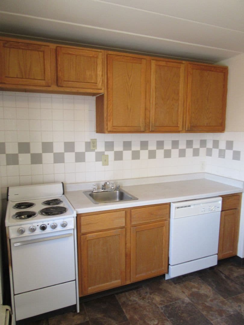 Madison Apartment: 1314 Spring Street