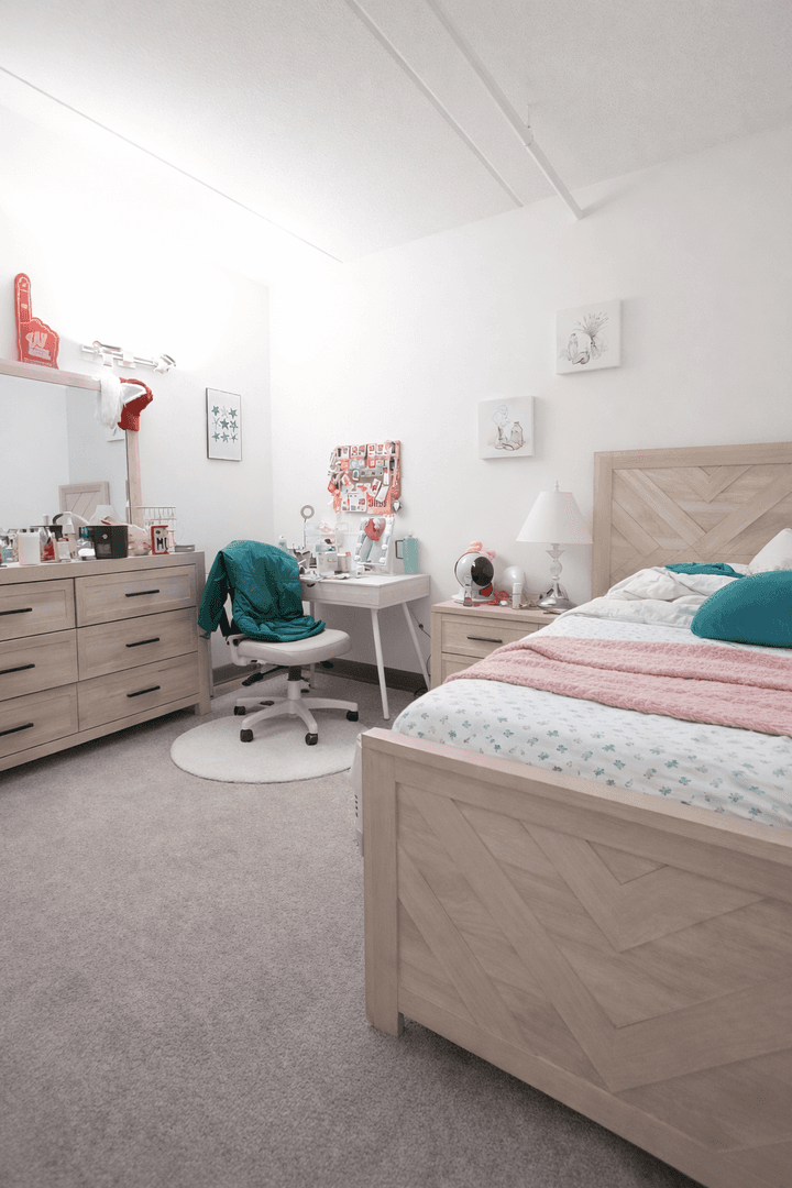 Madison Apartment: 1216 Spring Street
