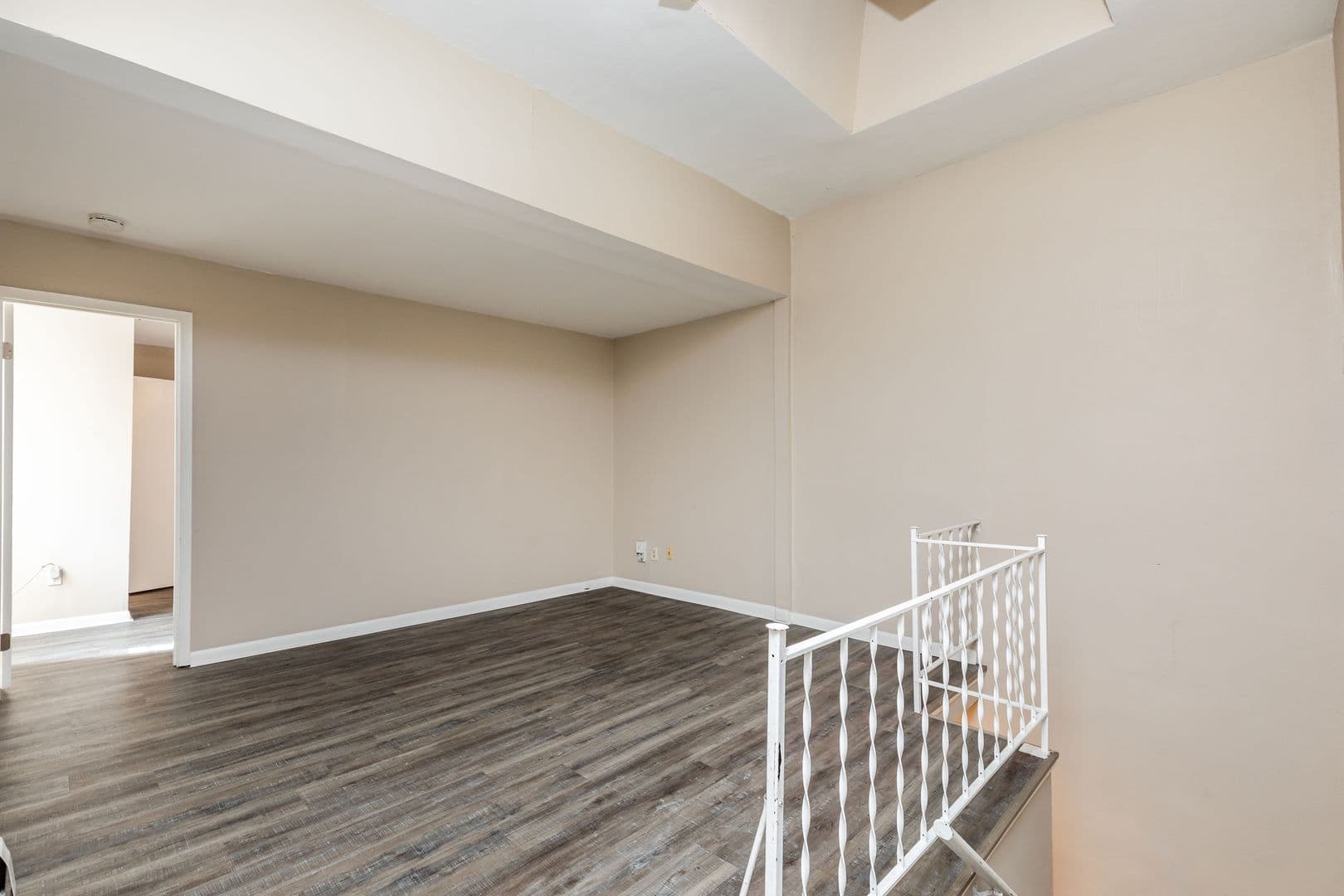 Cincinnati Apartment: 2148-2154 St. James Avenue