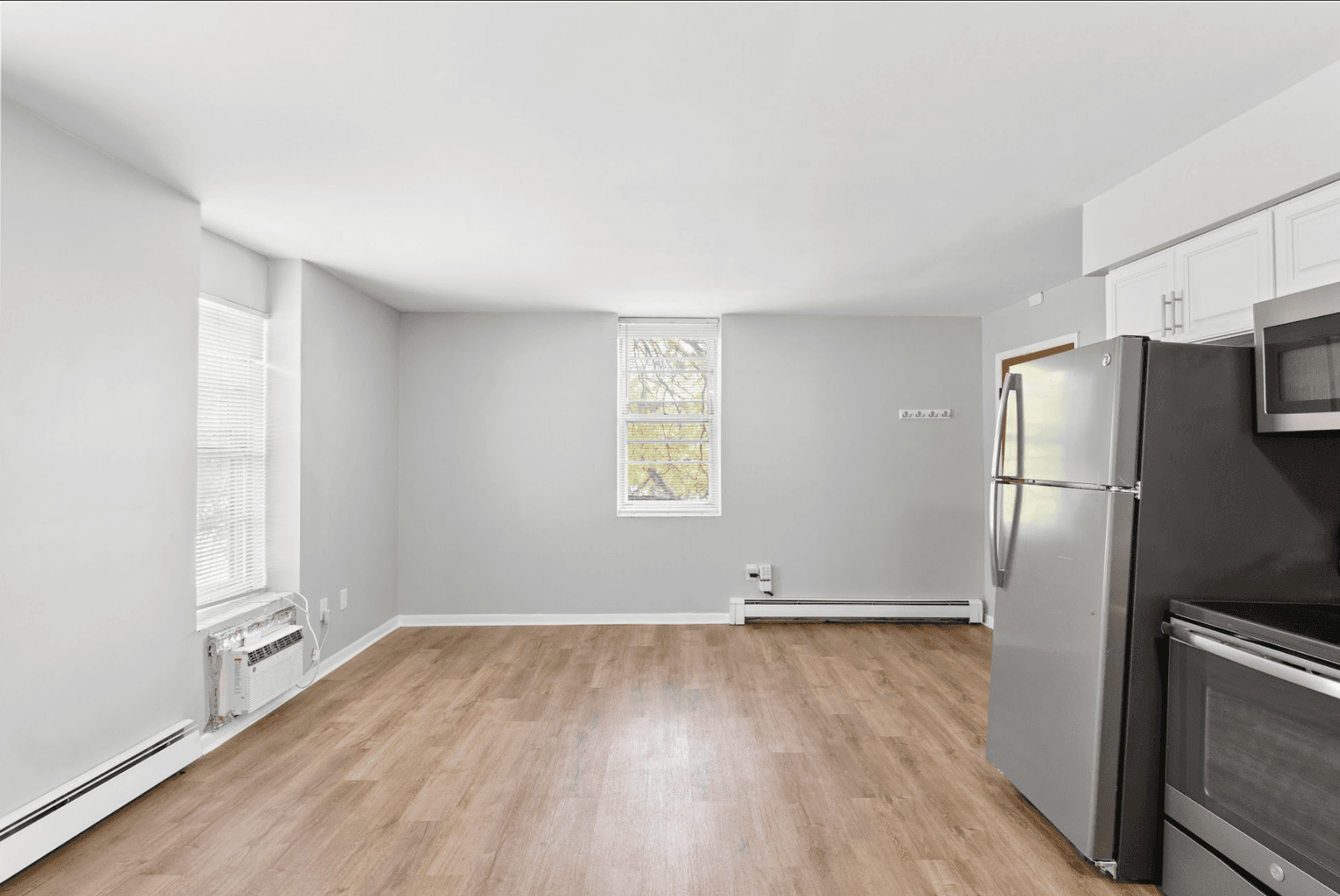 Cincinnati Apartment: 2148-2154 St. James Avenue