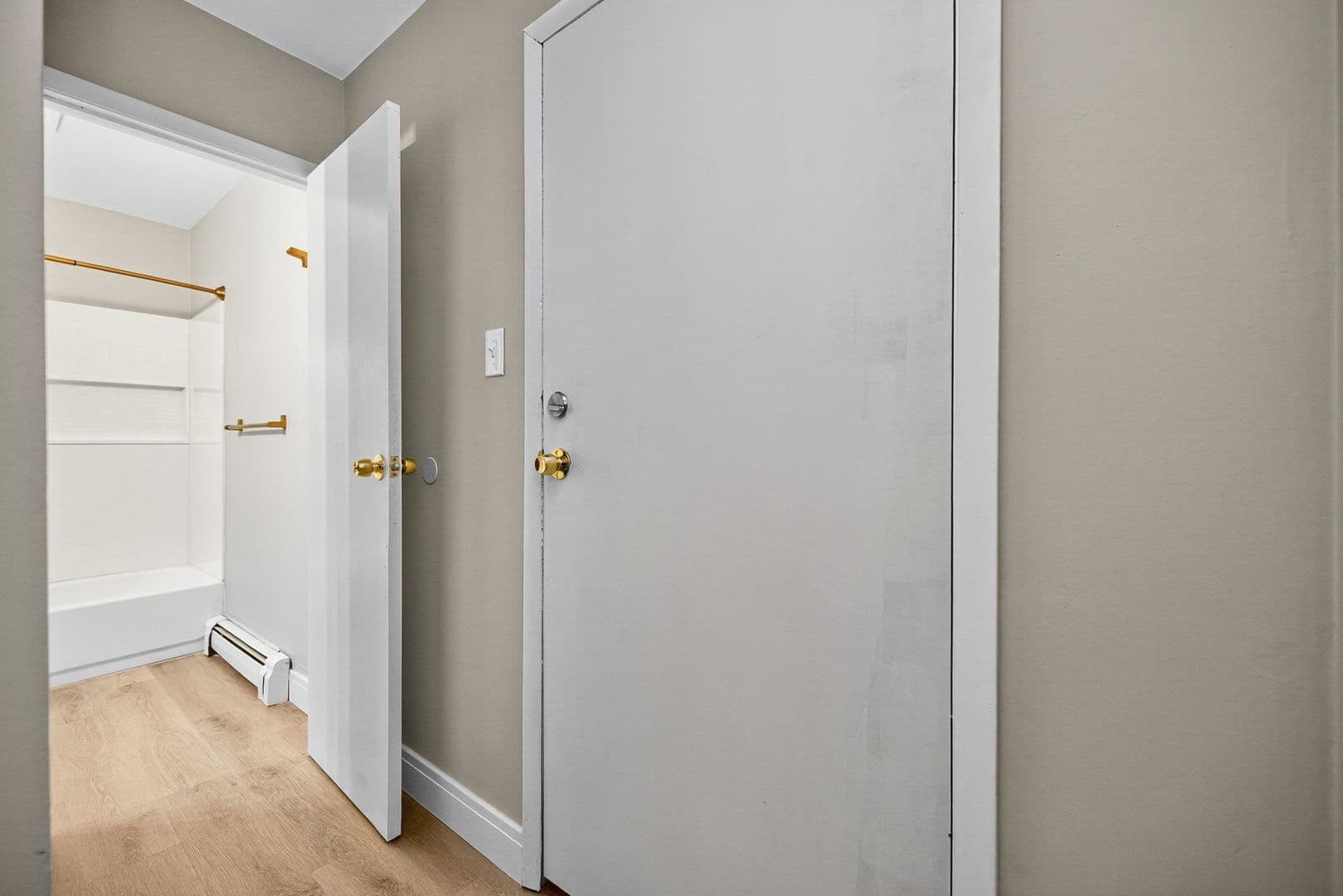 Cincinnati Apartment: 2148-2154 St. James Avenue