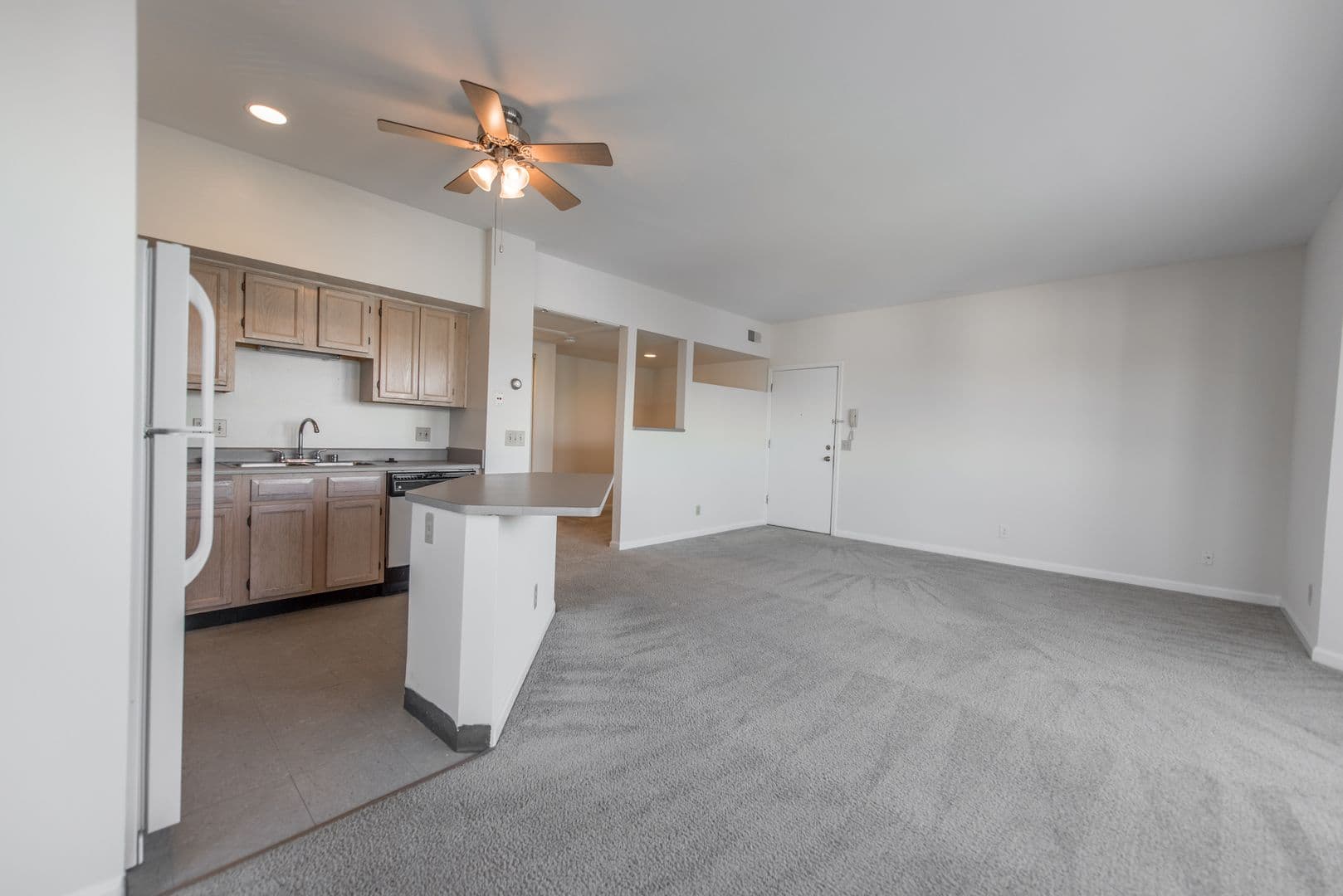 Cincinnati Apartment: 2902 Bellevue Avenue
