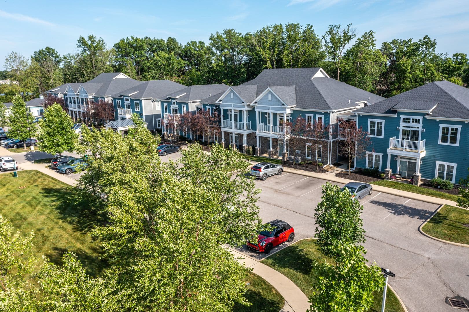 Powell Apartment: 147 W. Olentangy Street
