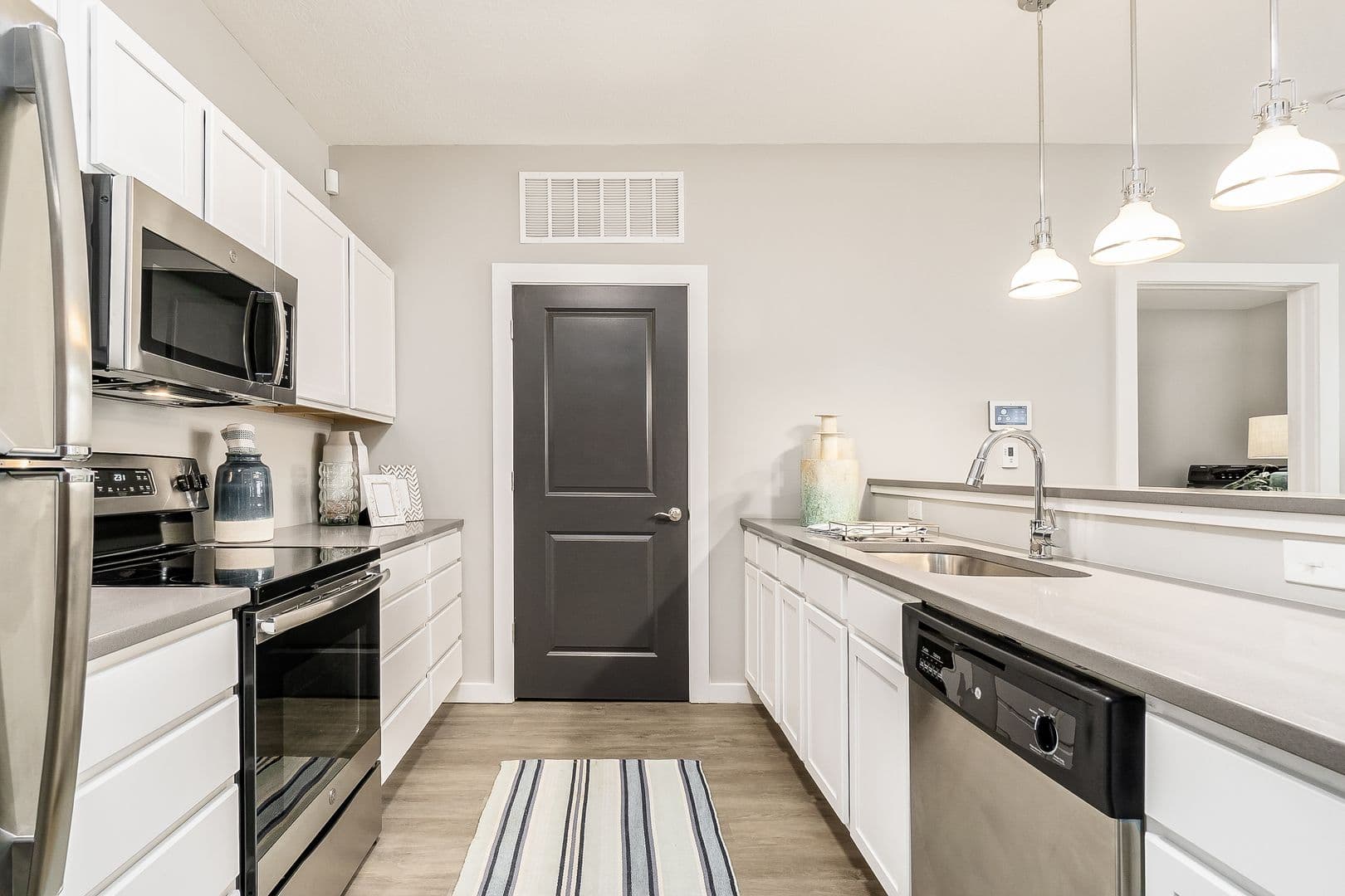 Powell Apartment: 147 W. Olentangy Street