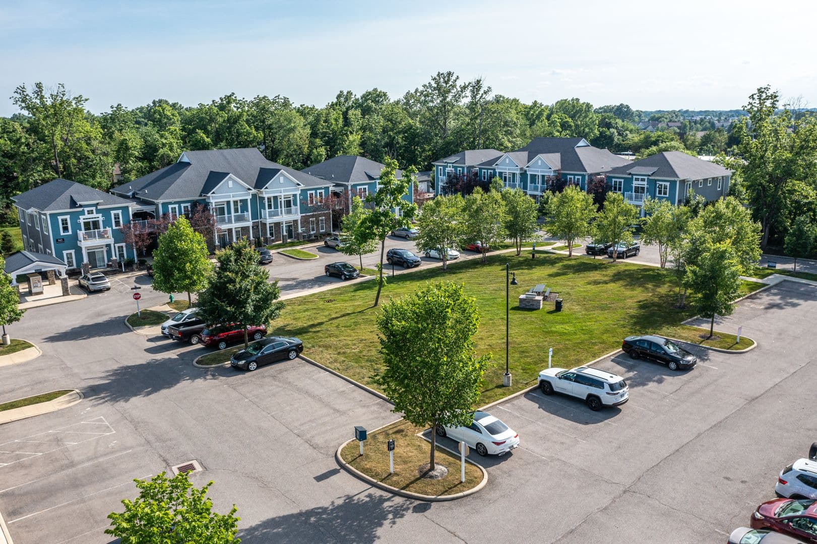 Powell Apartment: 147 W. Olentangy Street