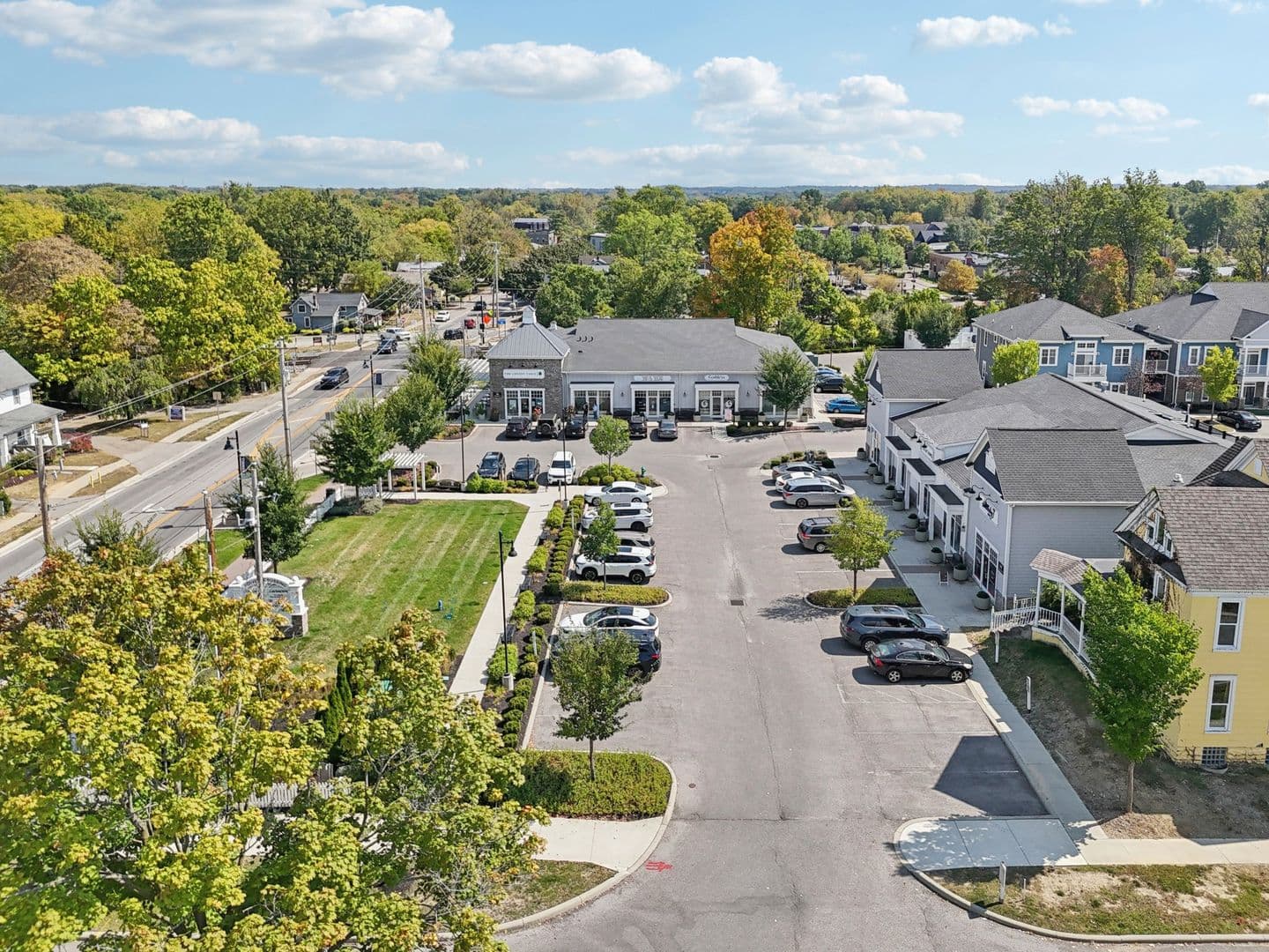 Powell Apartment: 147 W. Olentangy Street