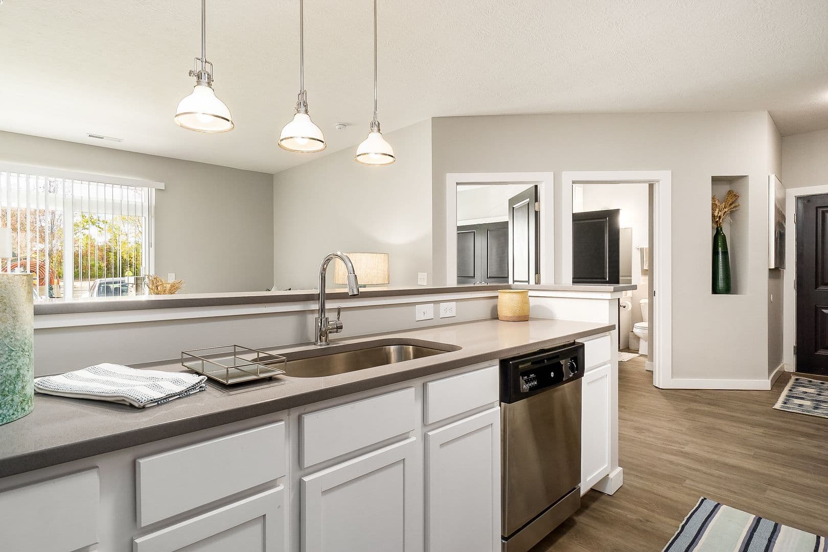 Powell Apartment: 147 W. Olentangy Street