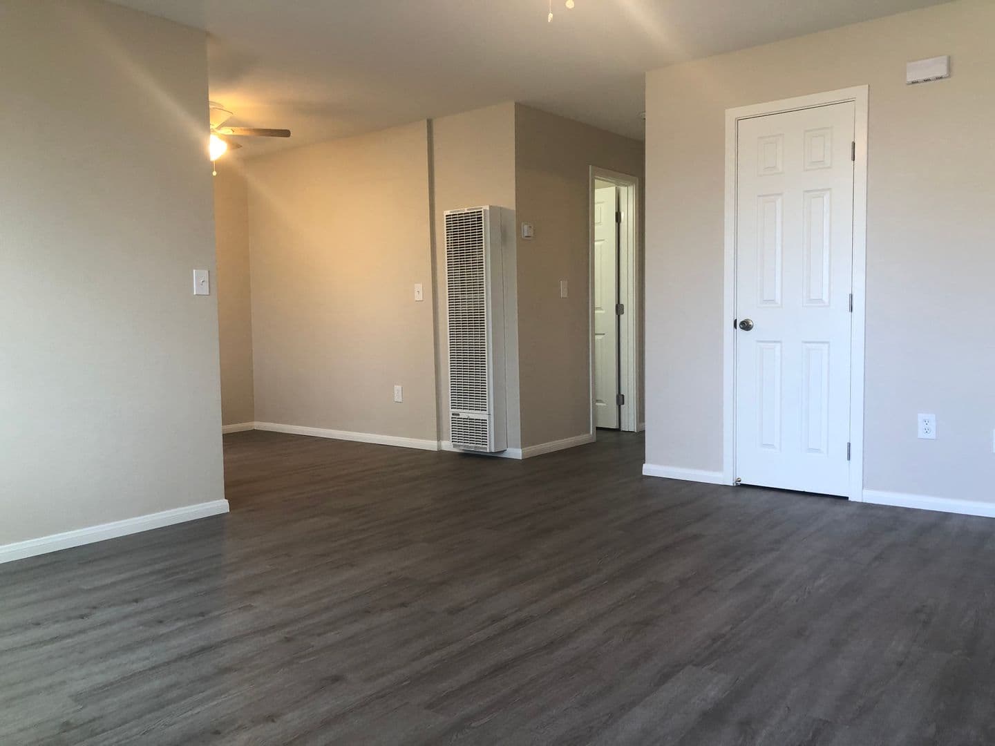 Imperial Beach Apartment: 1075 Donax Ave