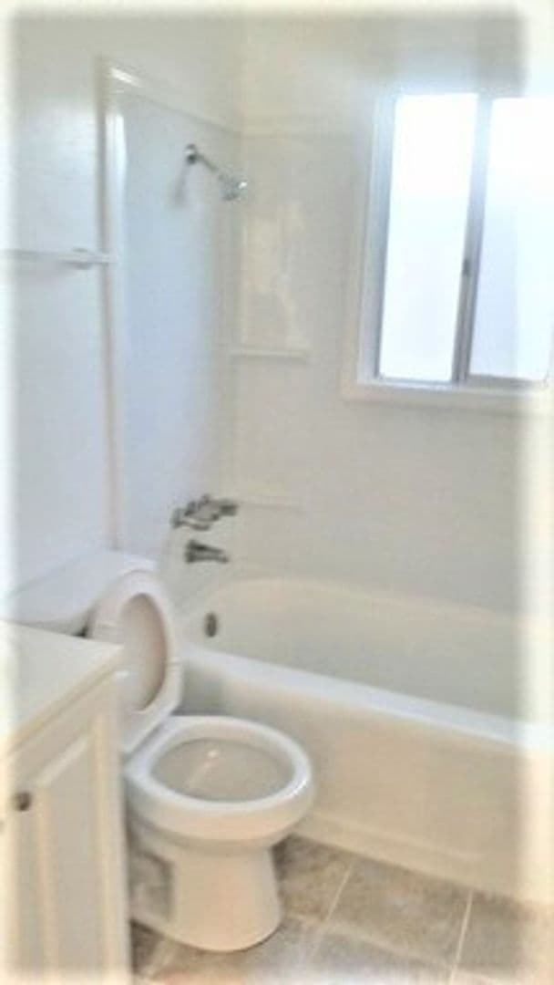 San Diego Apartment: 4566 - 4572 1/2 Oregon Street
